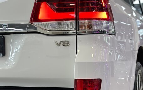 Toyota Land Cruiser 200, 2018 год, 7 840 000 рублей, 7 фотография
