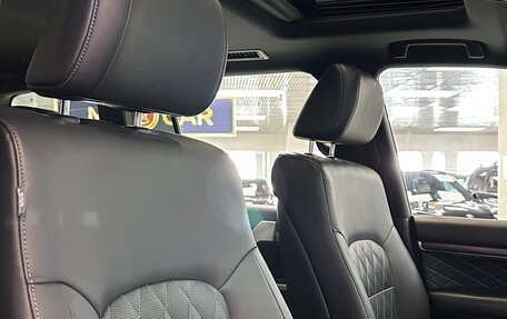 Toyota Land Cruiser 200, 2018 год, 7 840 000 рублей, 32 фотография