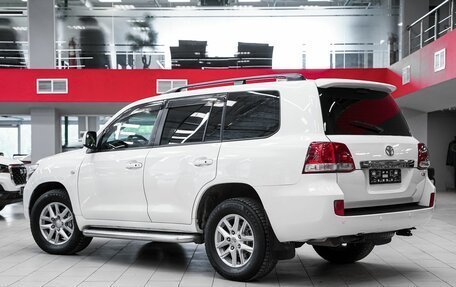Toyota Land Cruiser 200, 2010 год, 2 799 000 рублей, 4 фотография