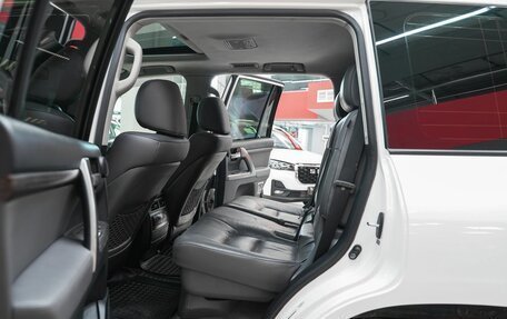 Toyota Land Cruiser 200, 2010 год, 2 799 000 рублей, 8 фотография