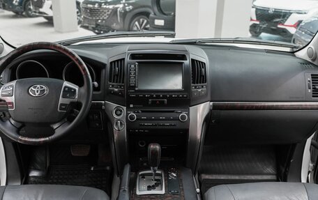 Toyota Land Cruiser 200, 2010 год, 2 799 000 рублей, 11 фотография