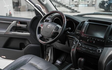Toyota Land Cruiser 200, 2010 год, 2 799 000 рублей, 14 фотография
