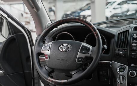Toyota Land Cruiser 200, 2010 год, 2 799 000 рублей, 12 фотография