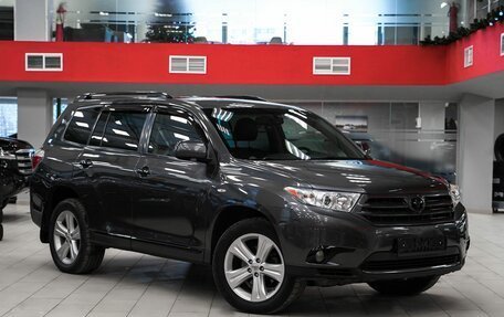 Toyota Highlander III, 2010 год, 1 499 000 рублей, 3 фотография