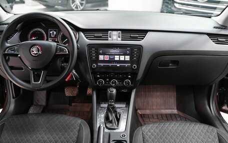 Skoda Octavia, 2017 год, 1 549 000 рублей, 13 фотография