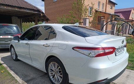 Toyota Camry, 2020 год, 3 200 000 рублей, 12 фотография