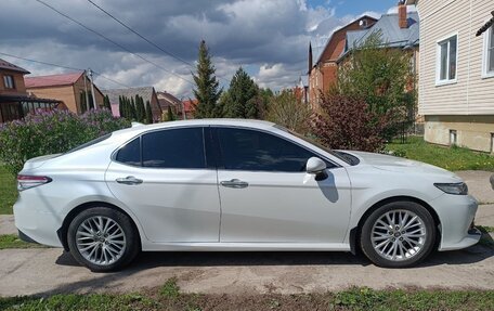 Toyota Camry, 2020 год, 3 200 000 рублей, 2 фотография