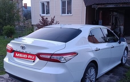 Toyota Camry, 2020 год, 3 200 000 рублей, 6 фотография