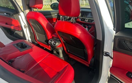 Alfa Romeo Stelvio, 2019 год, 3 450 000 рублей, 9 фотография