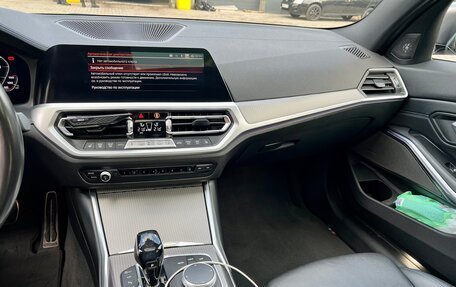 BMW 3 серия, 2019 год, 5 800 000 рублей, 16 фотография