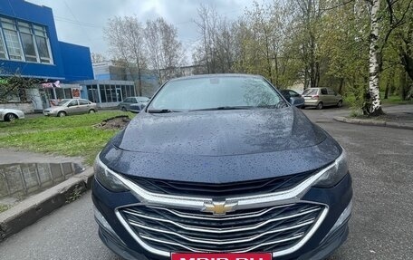 Chevrolet Malibu IX, 2022 год, 1 290 000 рублей, 3 фотография