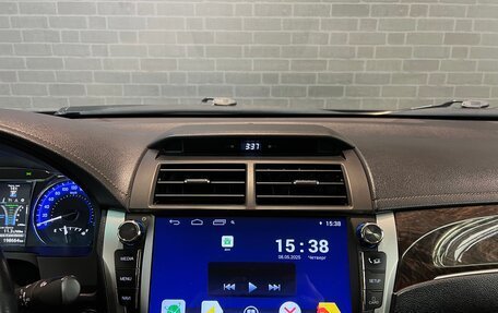 Toyota Camry, 2017 год, 2 285 000 рублей, 15 фотография