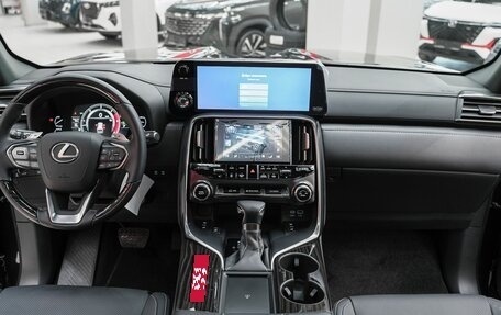 Lexus LX, 2024 год, 14 949 000 рублей, 18 фотография