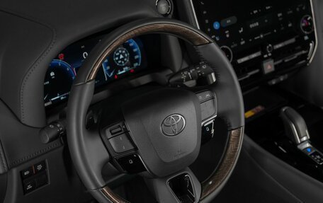Toyota Alphard, 2023 год, 14 290 000 рублей, 15 фотография