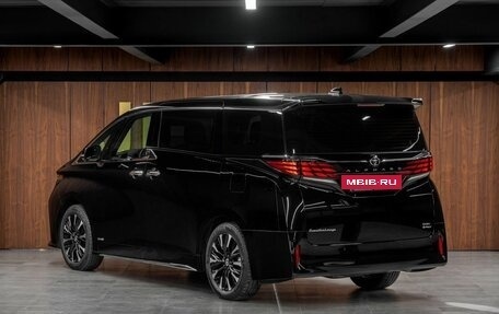 Toyota Alphard, 2023 год, 14 290 000 рублей, 8 фотография