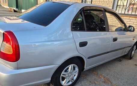 Hyundai Accent II, 2005 год, 310 000 рублей, 2 фотография