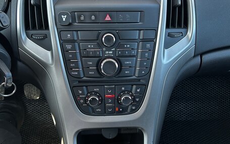 Opel Astra J, 2011 год, 700 000 рублей, 19 фотография