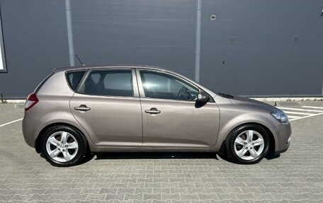 KIA cee'd I рестайлинг, 2011 год, 1 000 000 рублей, 4 фотография