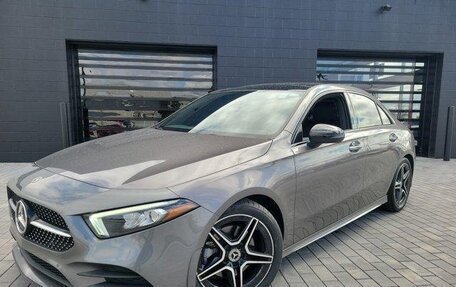 Mercedes-Benz A-Класс, 2022 год, 3 470 000 рублей, 2 фотография