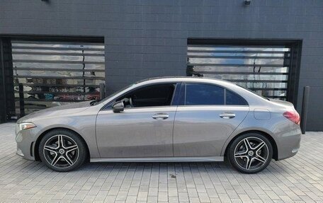 Mercedes-Benz A-Класс, 2022 год, 3 470 000 рублей, 4 фотография