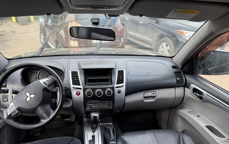 Mitsubishi Pajero Sport II рестайлинг, 2012 год, 1 650 000 рублей, 15 фотография
