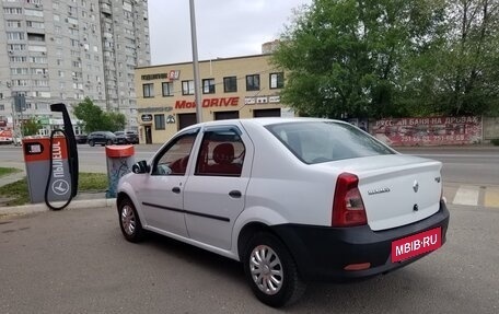 Renault Logan I, 2011 год, 380 000 рублей, 2 фотография