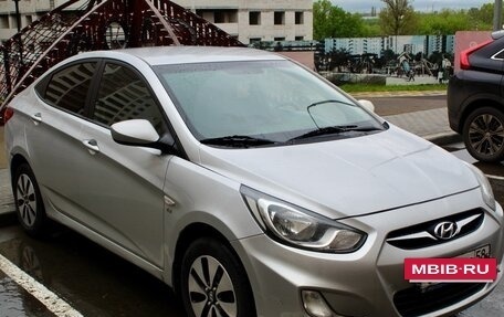 Hyundai Solaris II рестайлинг, 2013 год, 900 000 рублей, 5 фотография
