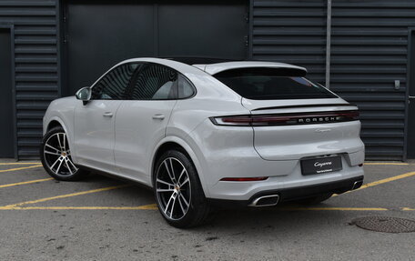 Porsche Cayenne III, 2024 год, 19 800 000 рублей, 3 фотография