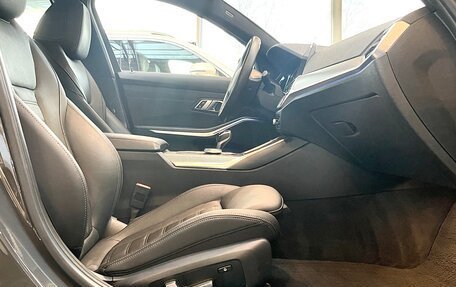 BMW 3 серия, 2020 год, 4 800 000 рублей, 31 фотография