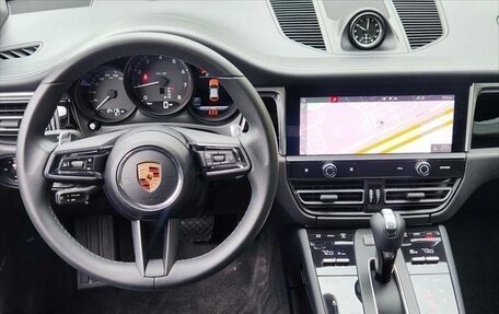 Porsche Macan I рестайлинг, 2022 год, 4 955 000 рублей, 9 фотография