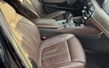 BMW 5 серия, 2020 год, 4 490 000 рублей, 32 фотография