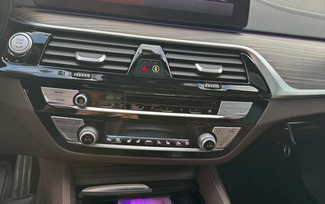 BMW 5 серия, 2020 год, 4 490 000 рублей, 37 фотография