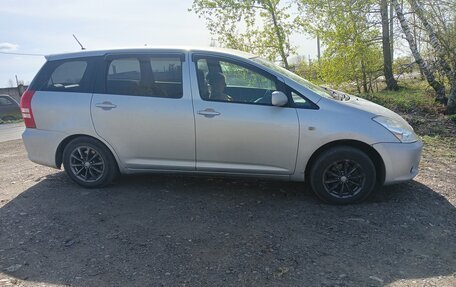 Toyota Wish II, 2004 год, 625 000 рублей, 3 фотография