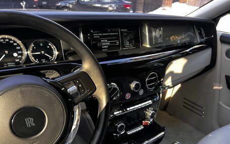 Rolls-Royce Phantom VIII, 2018 год, 49 000 000 рублей, 1 фотография