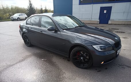 BMW 3 серия, 2007 год, 900 000 рублей, 3 фотография