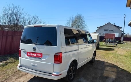 Volkswagen Caravelle T6 рестайлинг, 2017 год, 2 550 000 рублей, 8 фотография