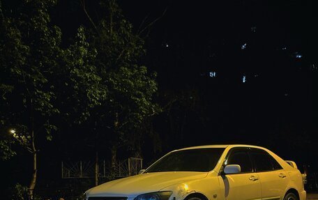 Toyota Altezza, 1999 год, 550 000 рублей, 3 фотография