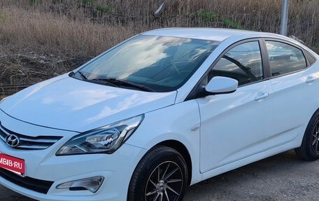 Hyundai Solaris II рестайлинг, 2016 год, 700 000 рублей, 4 фотография
