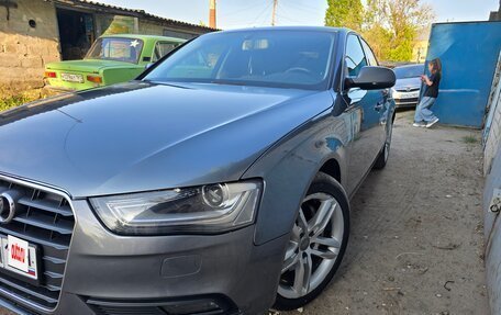 Audi A4, 2013 год, 1 820 000 рублей, 6 фотография