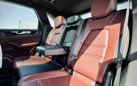 Porsche Cayenne III, 2025 год, 24 000 000 рублей, 18 фотография