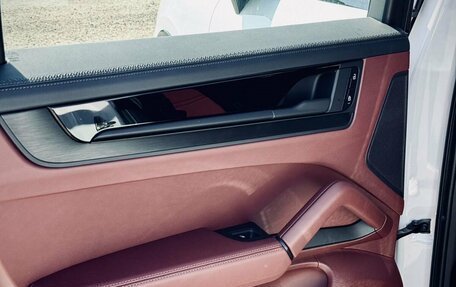 Porsche Cayenne III, 2025 год, 24 000 000 рублей, 17 фотография