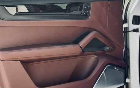 Porsche Cayenne III, 2025 год, 24 000 000 рублей, 25 фотография