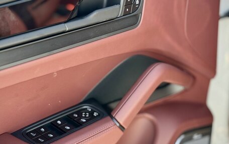 Porsche Cayenne III, 2025 год, 24 000 000 рублей, 22 фотография