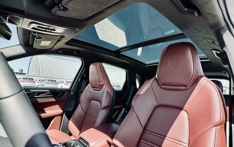 Porsche Cayenne III, 2025 год, 24 000 000 рублей, 19 фотография