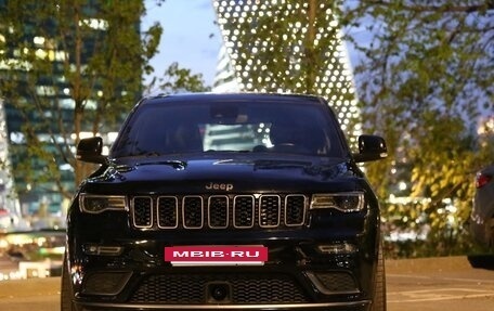 Jeep Grand Cherokee, 2019 год, 4 500 000 рублей, 22 фотография