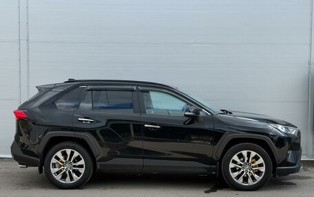 Toyota RAV4, 2021 год, 4 085 000 рублей, 5 фотография
