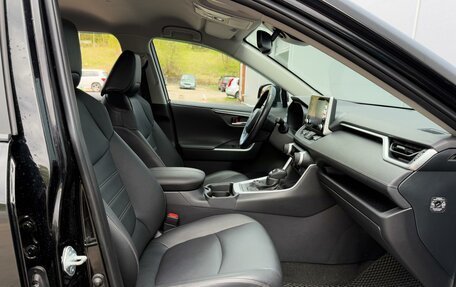 Toyota RAV4, 2021 год, 4 085 000 рублей, 8 фотография