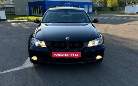 BMW 3 серия, 2006 год, 1 100 000 рублей, 2 фотография