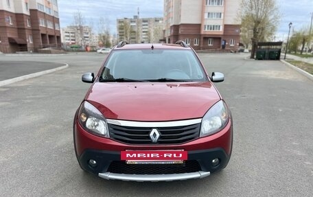 Renault Sandero I, 2011 год, 699 000 рублей, 2 фотография