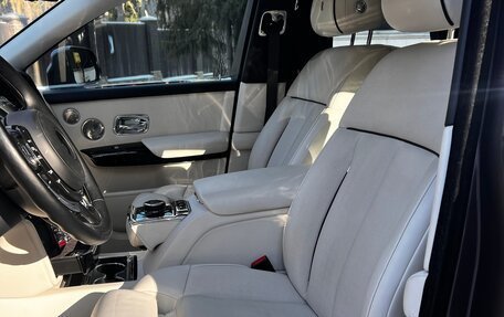 Rolls-Royce Phantom VIII, 2018 год, 49 000 000 рублей, 2 фотография